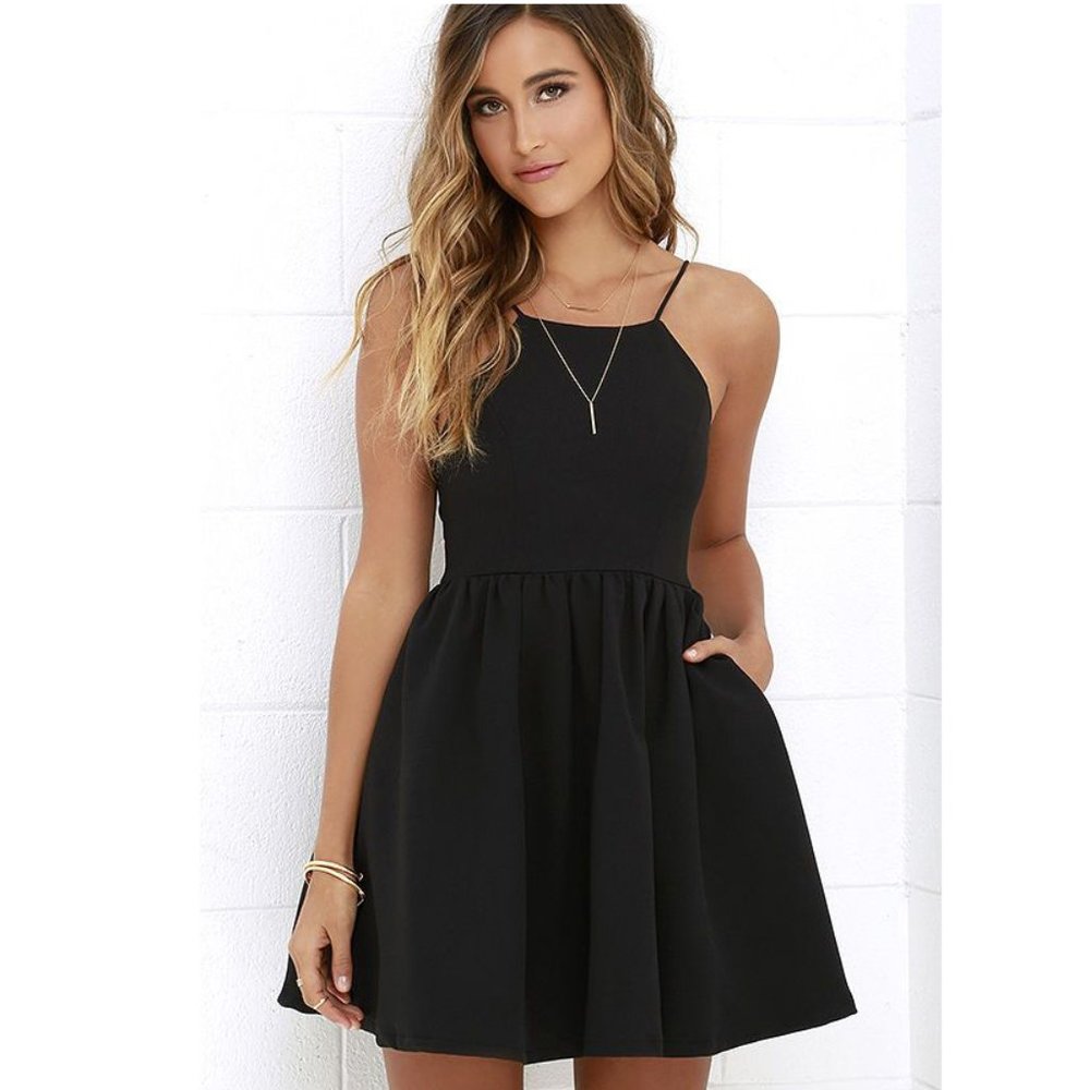 Lulu’s Chic Freely Backless Skater Dress Black S